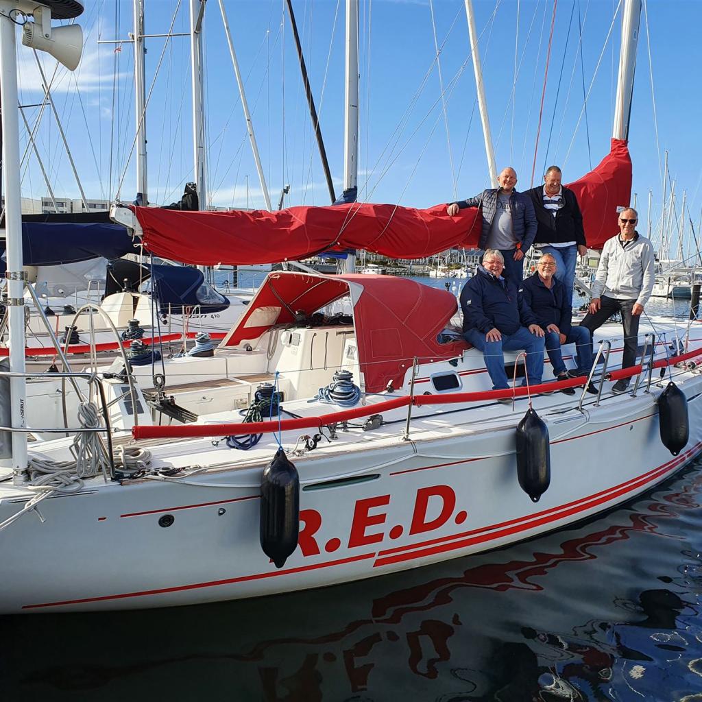 Salzbuckel, 5 Mann auf einem Boot